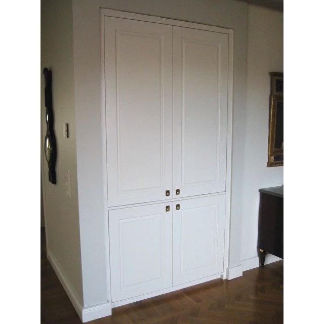 inredning, möbler, design, restaurang, arkitektur, garderober, inspiration, östermalm, gamlastan, södermalm, kungsholmen, djursholm, täby, projektledning, lampa, stureplan, vasastan, stockholm, sverige, sweden, ritahus, arkitekt, cottage, österlen, dressingroom, garderobsinredning, skjutdörrar, tv, tvskåp, audiovideo, design, dressingroom